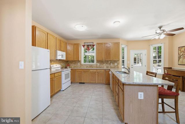 12976 MARINERS CIR, Lusby, MD 20657