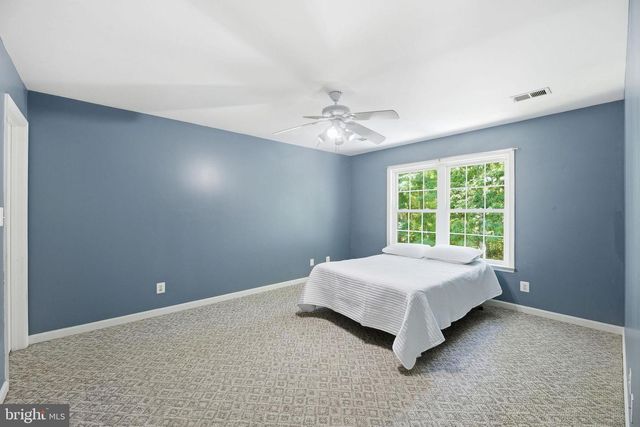 12976 MARINERS CIR, Lusby, MD 20657