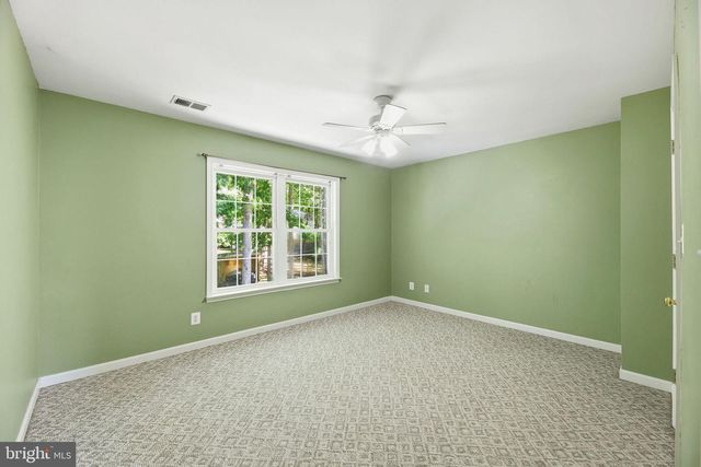 12976 MARINERS CIR, Lusby, MD 20657