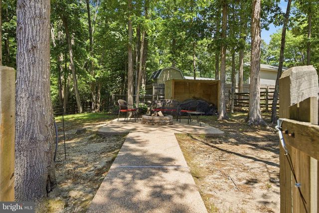 12976 MARINERS CIR, Lusby, MD 20657