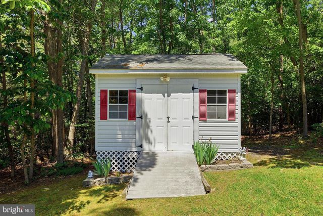 12976 MARINERS CIR, Lusby, MD 20657