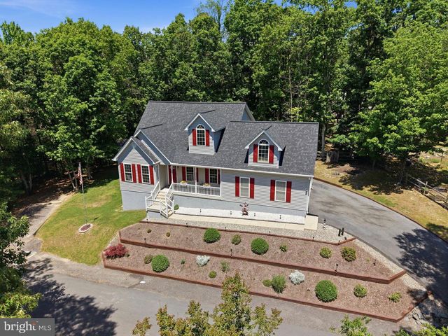12976 MARINERS CIR, Lusby, MD 20657