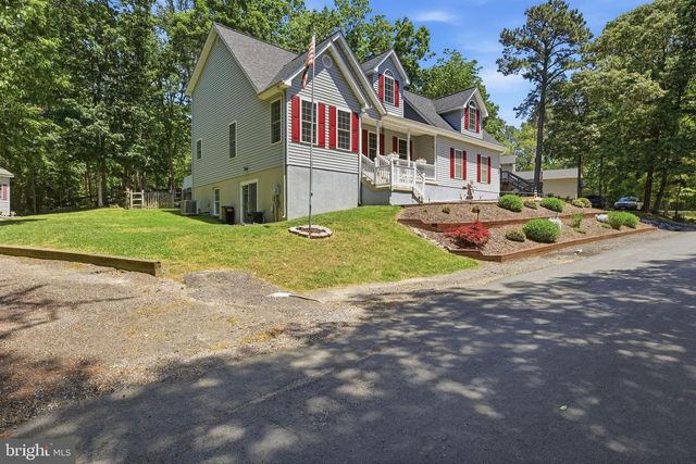 12976 MARINERS CIR, Lusby, MD 20657