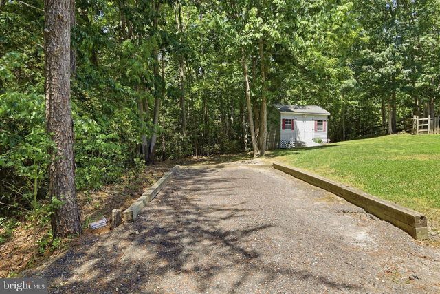 12976 MARINERS CIR, Lusby, MD 20657