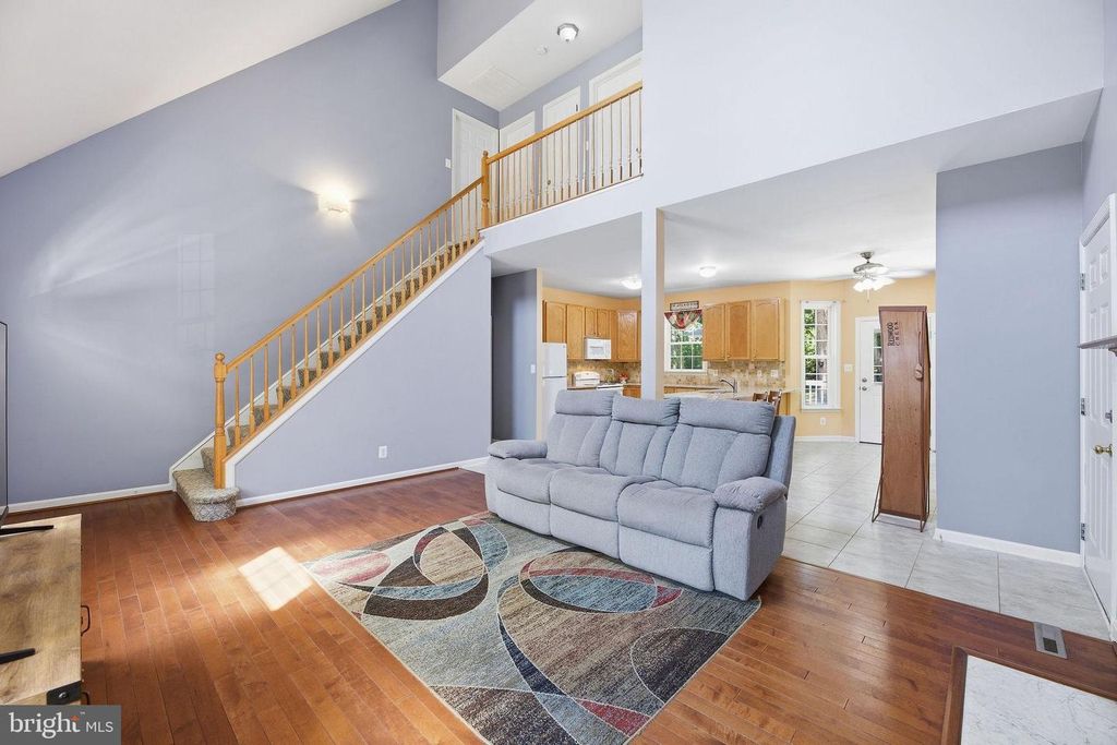 Image 12 of property listing at 12976 MARINERS CIR, Lusby, MD 20657