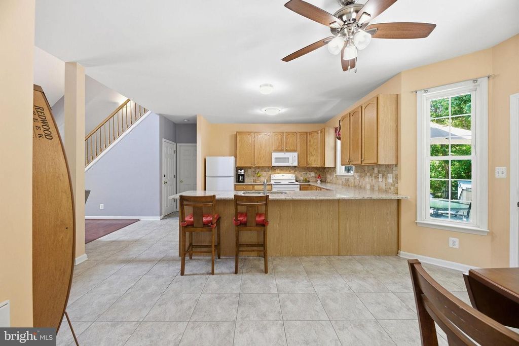 Image 19 of property listing at 12976 MARINERS CIR, Lusby, MD 20657