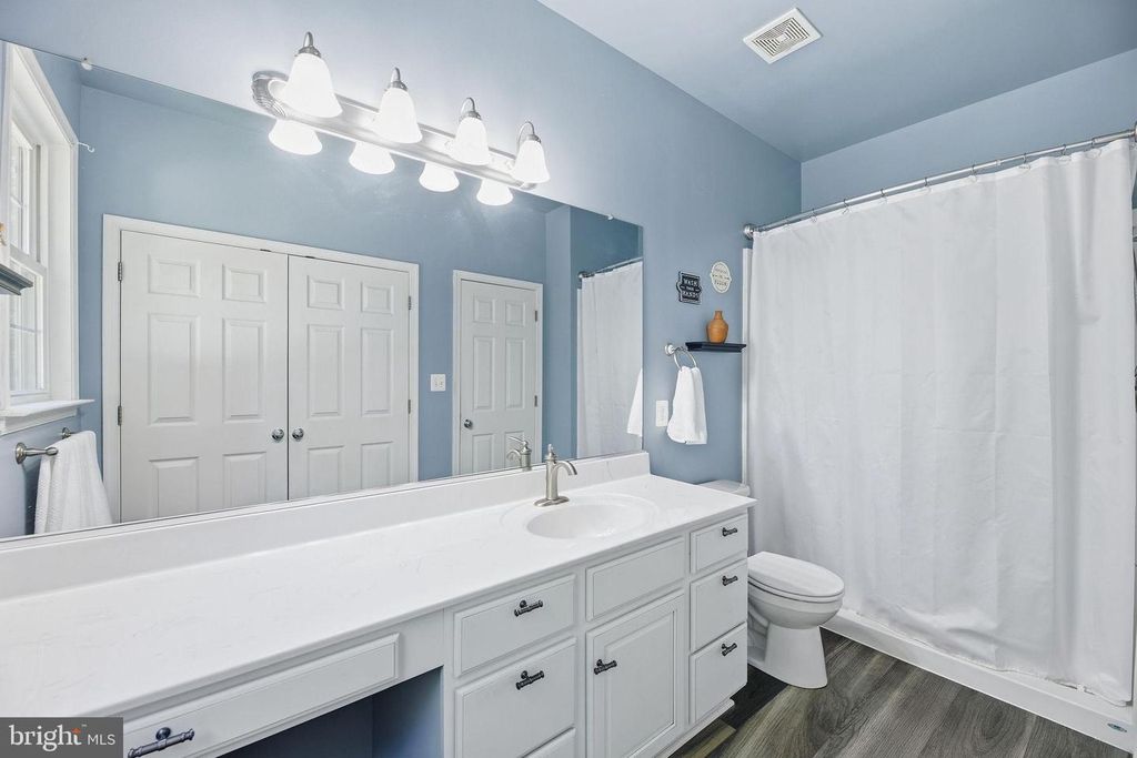 Image 24 of property listing at 12976 MARINERS CIR, Lusby, MD 20657