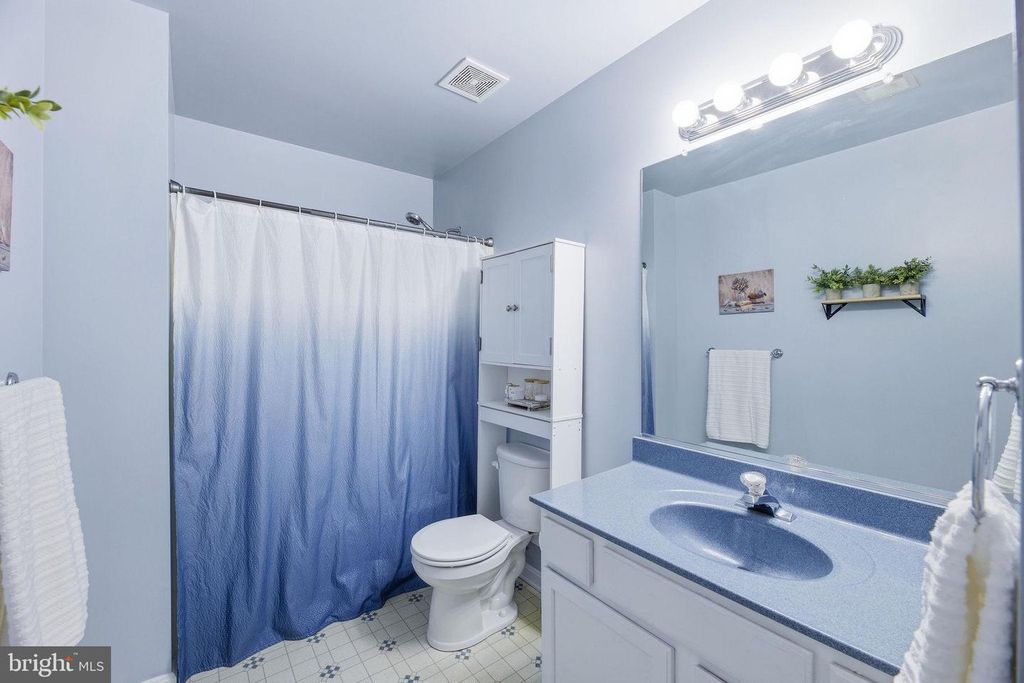 Image 29 of property listing at 12976 MARINERS CIR, Lusby, MD 20657
