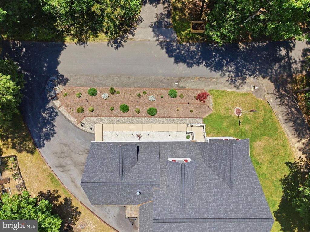 Image 55 of property listing at 12976 MARINERS CIR, Lusby, MD 20657