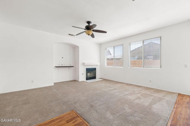 44528 Orchard Lane, Lancaster, CA 93534