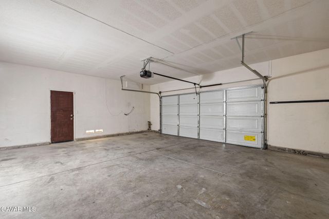 44528 Orchard Lane, Lancaster, CA 93534