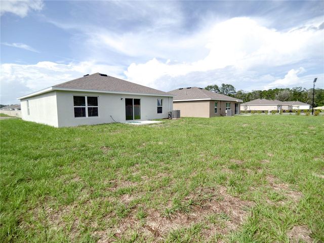 2122 NE 28TH PLACE, Ocala, FL 34470