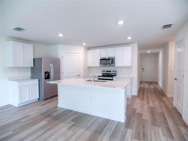 2122 NE 28TH PLACE, Ocala, FL 34470