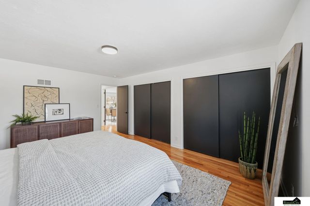 1515 W Manor Drive, Lincoln, NE 68506