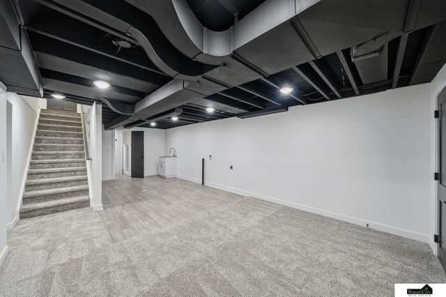 1515 W Manor Drive, Lincoln, NE 68506