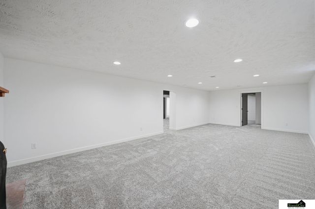 1515 W Manor Drive, Lincoln, NE 68506