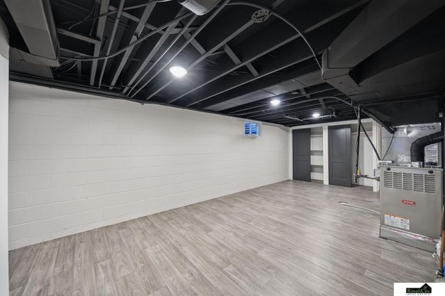 1515 W Manor Drive, Lincoln, NE 68506