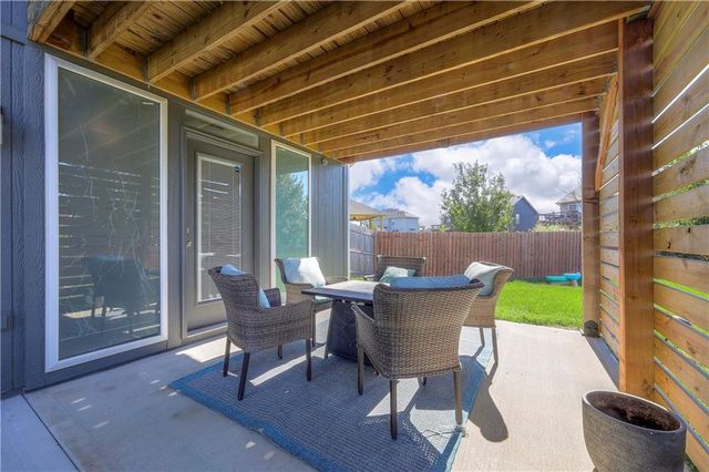 12301 S Burr Oak Circle, Peculiar, MO 64078