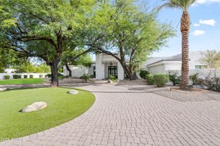 6725 E BELMONT Court, Paradise Valley, AZ 85253