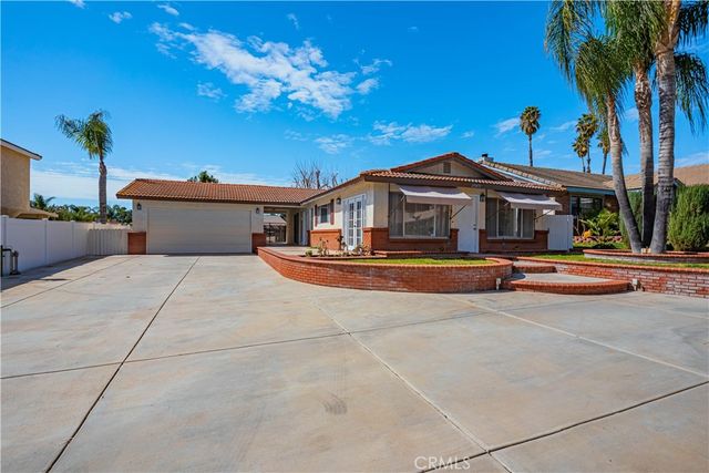29871 Sloop Drive, Canyon Lake, CA 92587