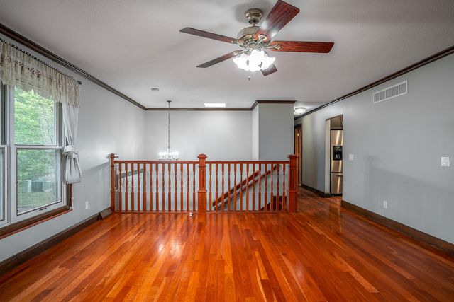 10 WOODLEY Road, Rock Island, IL 61201