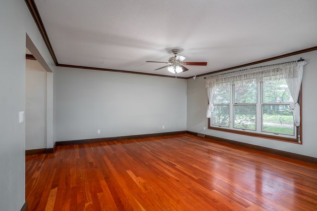 10 WOODLEY Road, Rock Island, IL 61201