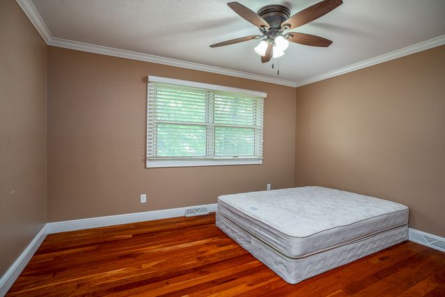 10 WOODLEY Road, Rock Island, IL 61201