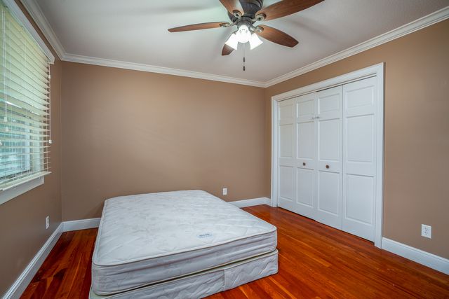 10 WOODLEY Road, Rock Island, IL 61201