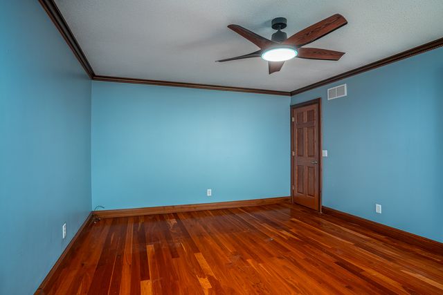 10 WOODLEY Road, Rock Island, IL 61201