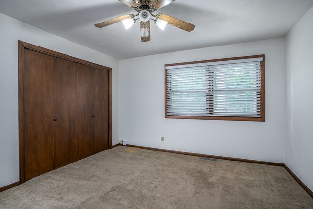 10 WOODLEY Road, Rock Island, IL 61201