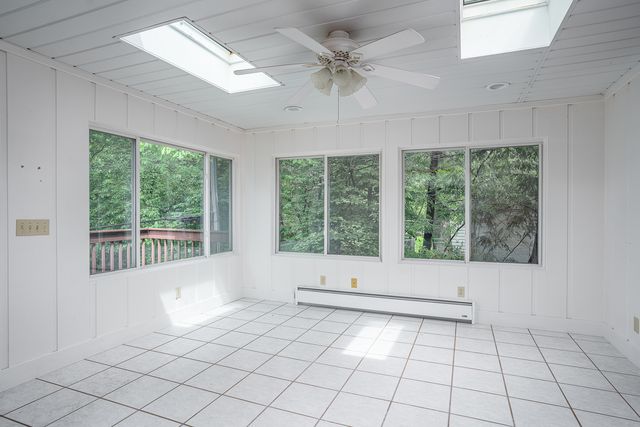 10 WOODLEY Road, Rock Island, IL 61201