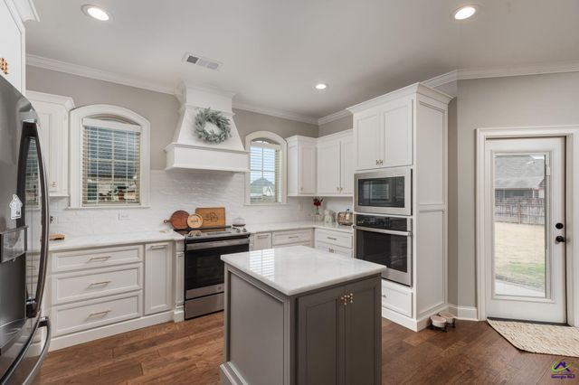 210 Bristleleaf Path, Kathleen, GA 31047