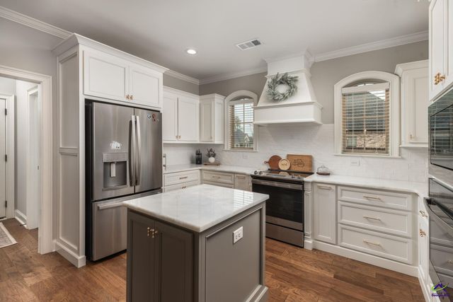 210 Bristleleaf Path, Kathleen, GA 31047