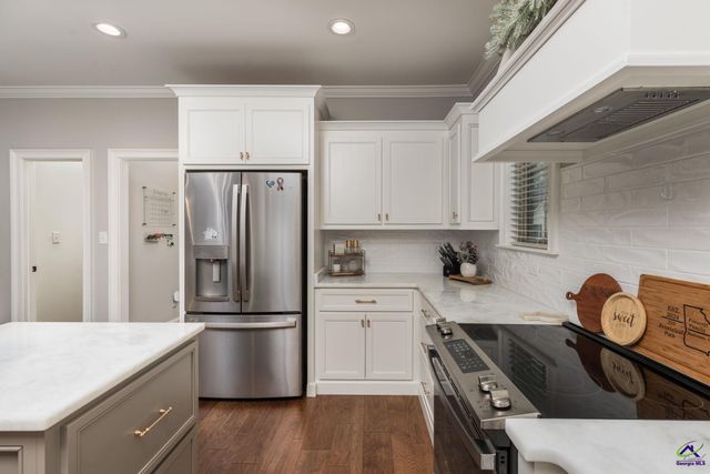 210 Bristleleaf Path, Kathleen, GA 31047