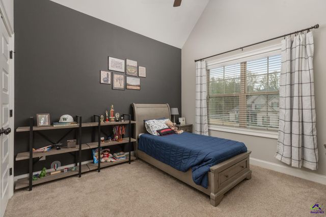 210 Bristleleaf Path, Kathleen, GA 31047