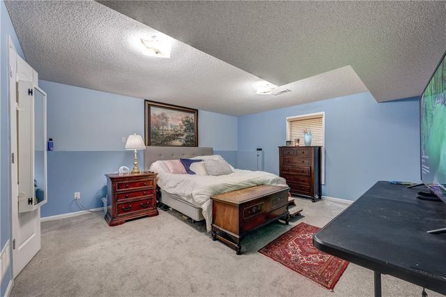 1516 NW Primrose Lane, Blue Springs, MO 64015