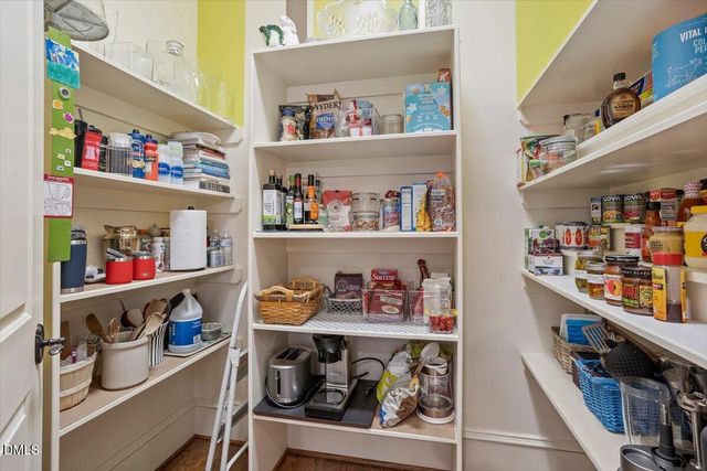 3916 Laurel Manor Court, Raleigh, NC 27612