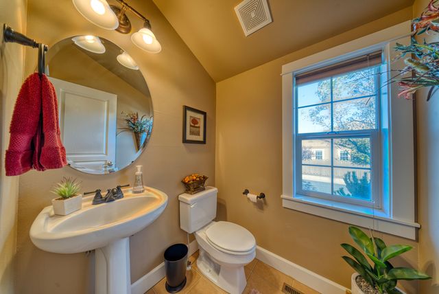 617 SW Peak View Place, Bend, OR 97702