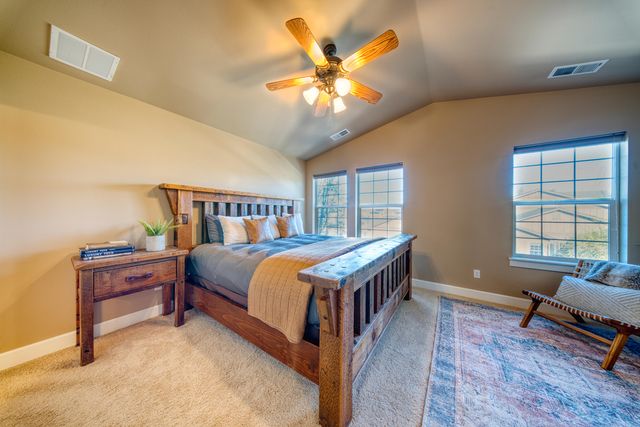 617 SW Peak View Place, Bend, OR 97702