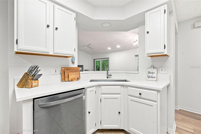 1014 HARDWOOD DRIVE, Valrico, FL 33596
