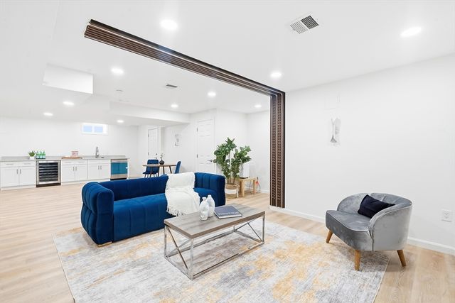 24 Donald St, Lexington, MA 02420