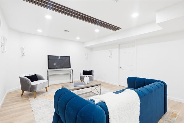 24 Donald St, Lexington, MA 02420