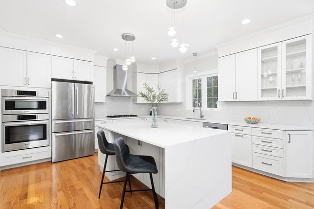 24 Donald St, Lexington, MA 02420