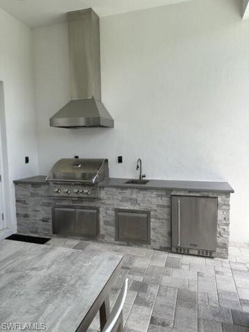 3725 Sapphire Cove CIR E, Naples, FL 34114