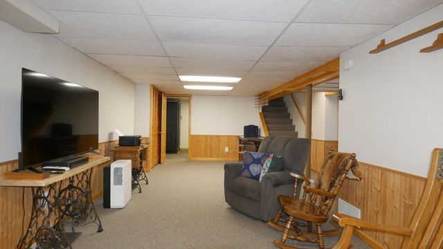 10717 Nord Avenue S, Bloomington, MN 55437