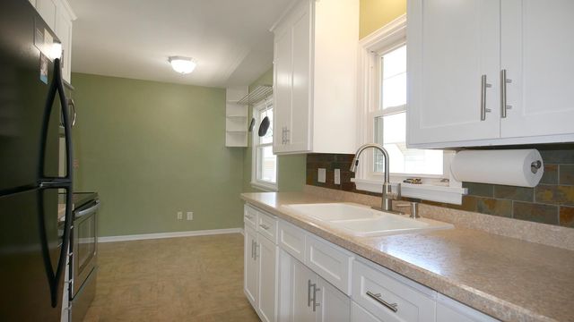 10717 Nord Avenue S, Bloomington, MN 55437