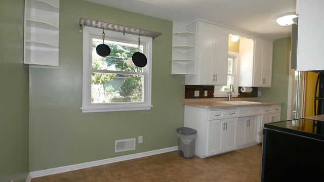 10717 Nord Avenue S, Bloomington, MN 55437