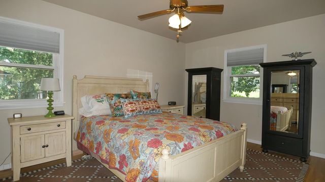 10717 Nord Avenue S, Bloomington, MN 55437