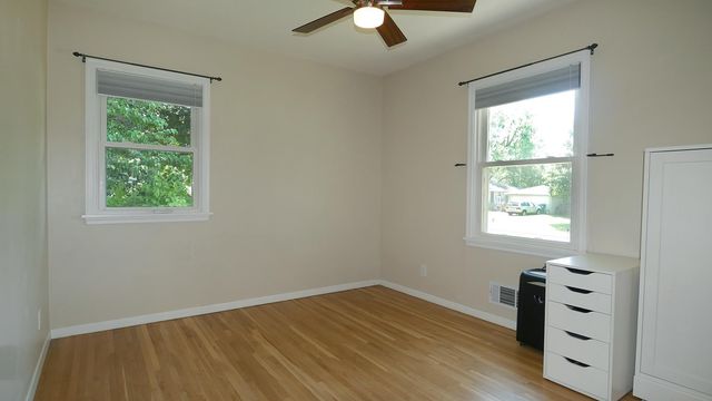 10717 Nord Avenue S, Bloomington, MN 55437
