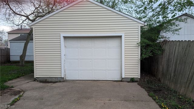 2201 Randall Street, Lorain, OH 44052